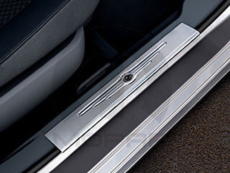 Door Sill Guards 2011-13 Chrysler 200 Sedan