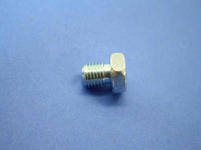 PLUG TRANSMISSION CASE
