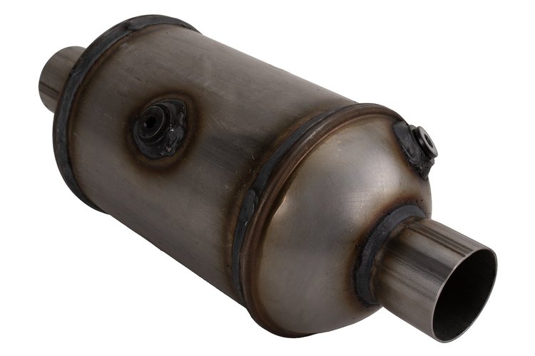 608995 Federal/EPA Catalytic Converter - Universal; 17.000 In. OAL; 2-Port