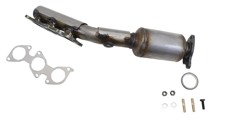 641349 Federal/EPA Catalytic Converter - Direct Fit w/ Integrated Manifold; Fits Select Toyota