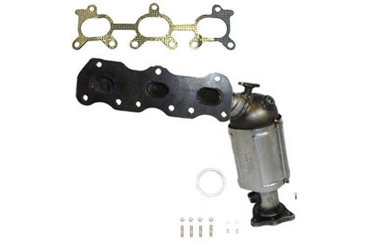 641417 Federal/EPA Catalytic Converter - Direct Fit w/ Integrated Manifold; Fits Select Suzuki