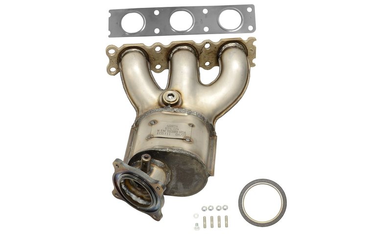 641423 Federal/EPA Catalytic Converter - Direct Fit w/ Integrated Manifold; Fits Select Volvo/Land