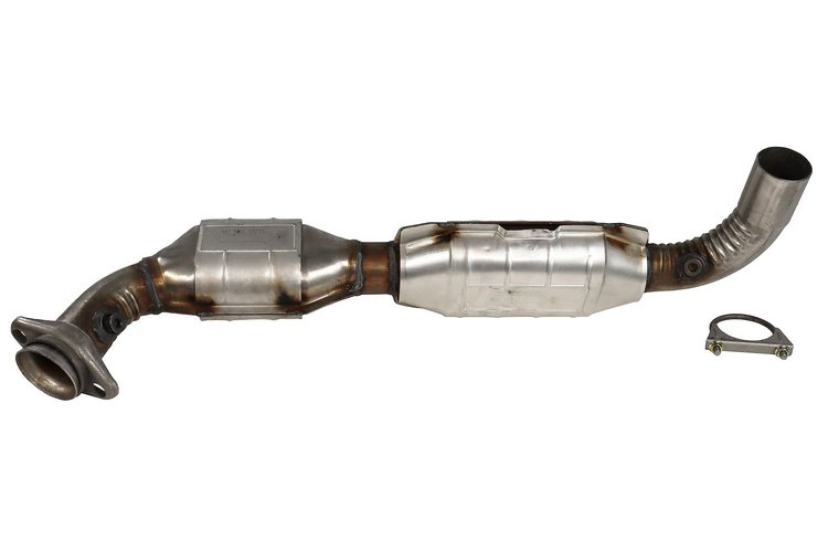 645396 Federal/EPA Catalytic Converter - Direct Fit; 1997-2000 Ford F-150 Left, 1997-1999 Ford F-250 Left
