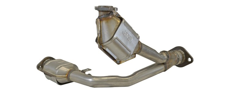 XS0445 Muffler - Xlerator Stainless Steel; 2.25 In. Inlet; 2.25 In. Outlet; C/CR Config.; 14 In. Body; 20 In...