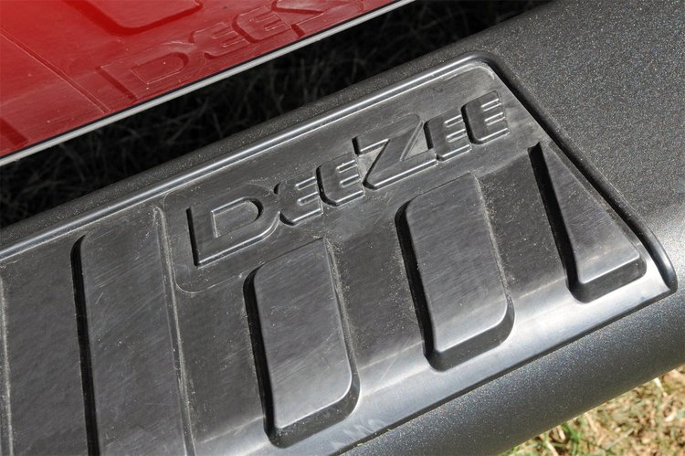 DZ16111 Textured Black Steel Side Steps 6 in. Oval Cab Length Fits Select Ram, Dodge, GM, Ford, Nissan, Toyota
