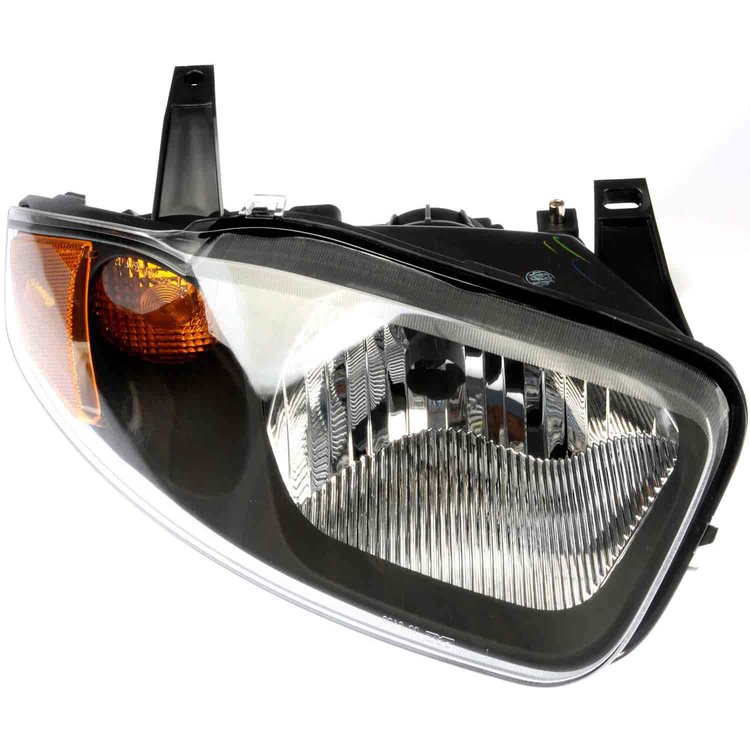 1590557 Headlight Assembly; Chevrolet Cavalier 2003-2005