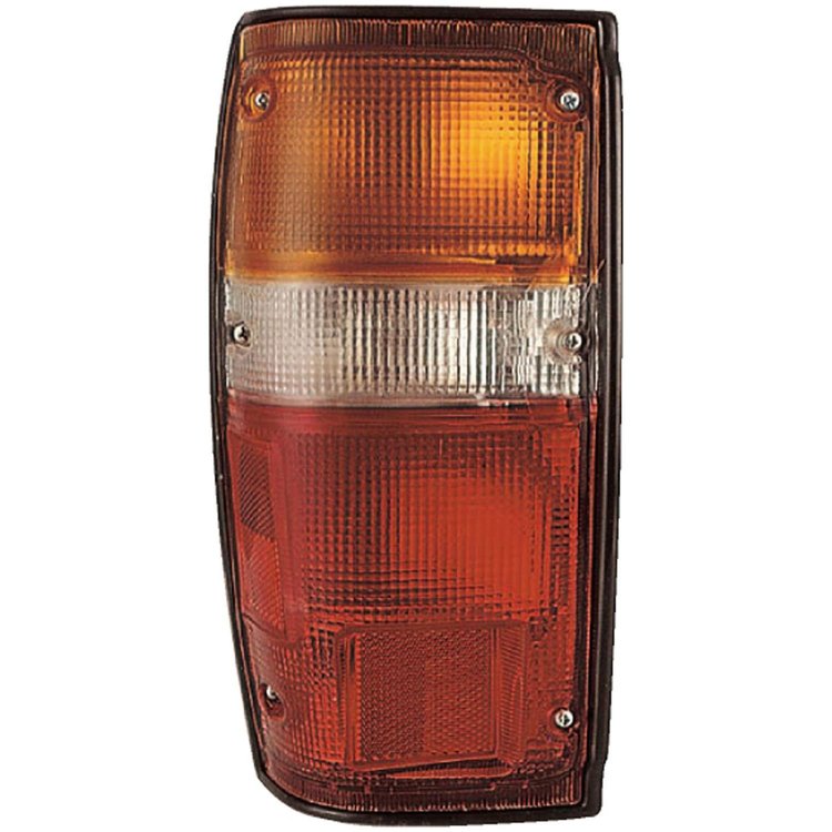 1610018 Tail Light Assembly; Toyota
