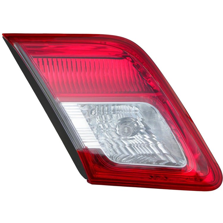 1611663 Tail Light Assembly; Toyota Camry 2010-2011