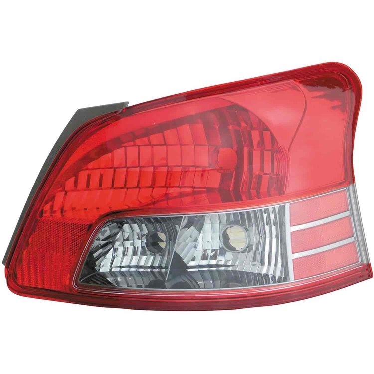 1611671 Tail Light Assembly; Toyota Yaris 2007-2011