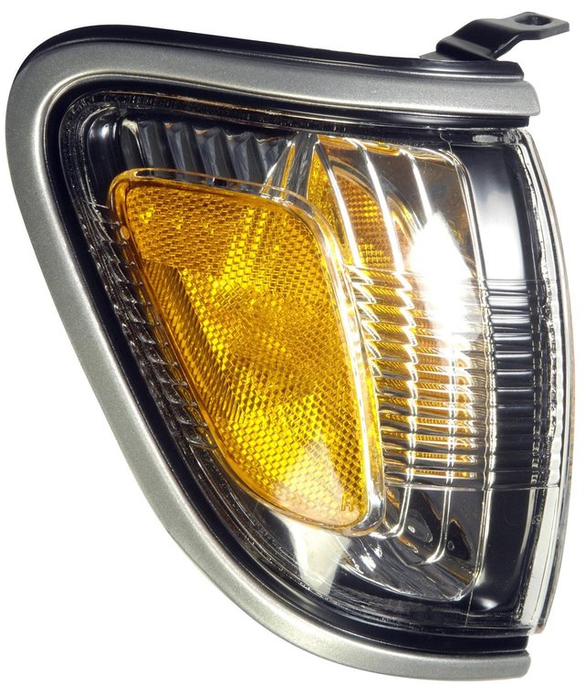 1631245 Side Marker Light Assembly; Toyota Tacoma 2001-2004