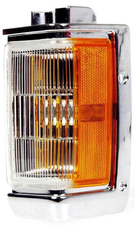 1650684 Side Marker Light Assembly; Nissan Pathfinder 1993-1995