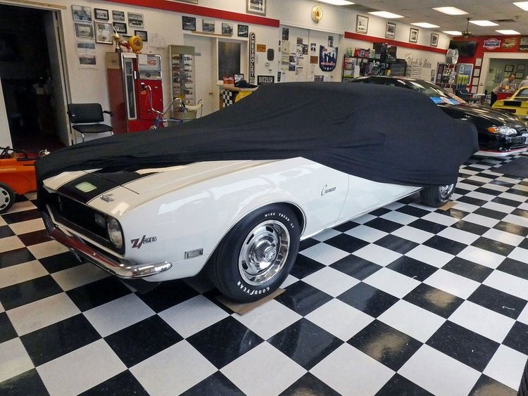 31746 Super Stretch Car Cover, Medium