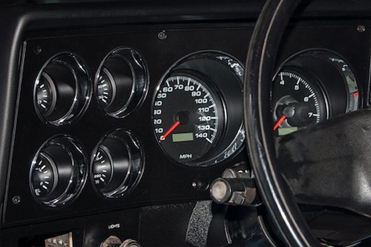 73696-01M 1969 Series Direct-Fit Gauge Kit, Chevy Truck 73-87, Black