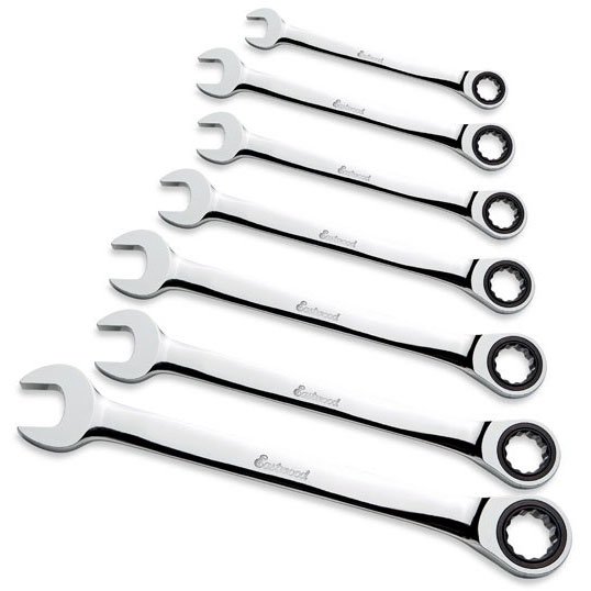 SAE Ratcheting Wrench Set Requires Only 5 Degrees of Movement