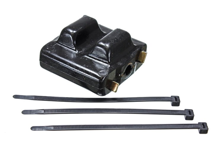 Polyurethane Motor Mount, 3-Hole Clam Shell Design, Black