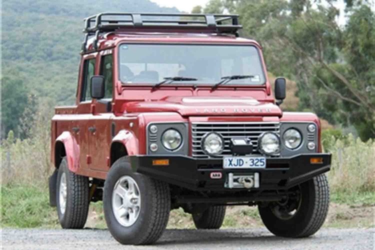 3932400B Sahara Winch Bumper w/ Fit Kit Fits Select Land Rover Defender 90/110 [Black Finish]