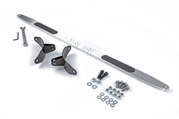 D180-0391 Dinan Shock Tower Brace, 1996-2003 BMW 525i/528i/530i/540i/M5