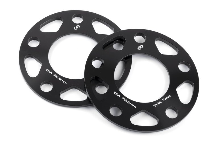 D210-2037 Dinan Spacers; 5x120, 72.6mm CB, 7mm Thick
