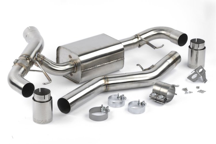 D660-0091 Dinan Valved Axle-Back Exhaust, 2019-2024 BMW 330i/430i