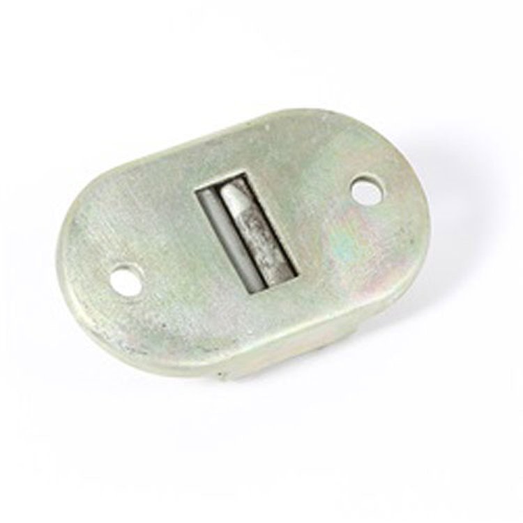 This rear seat leg catch lock from Omix-ADA fits 45 - 49 Willys CJ-2As 49 - 53 CJ-3As 53 - 64 CJ-3Bs and 46-59 Station Wagons.