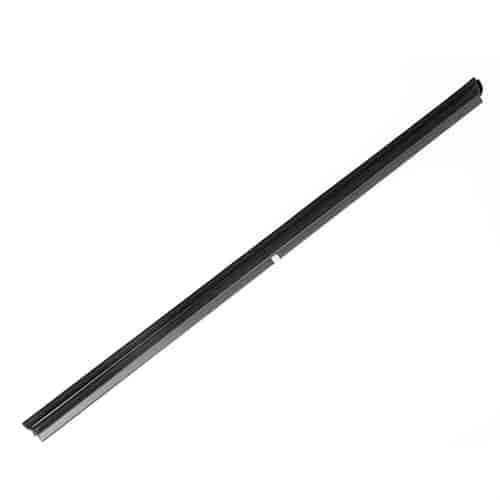 Weatherstrip Front Outer R 99-04 G. Cherokee