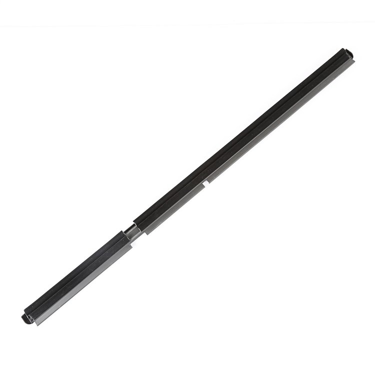 Weatherstrip Rear Outer L 99-04 G. Cherokee