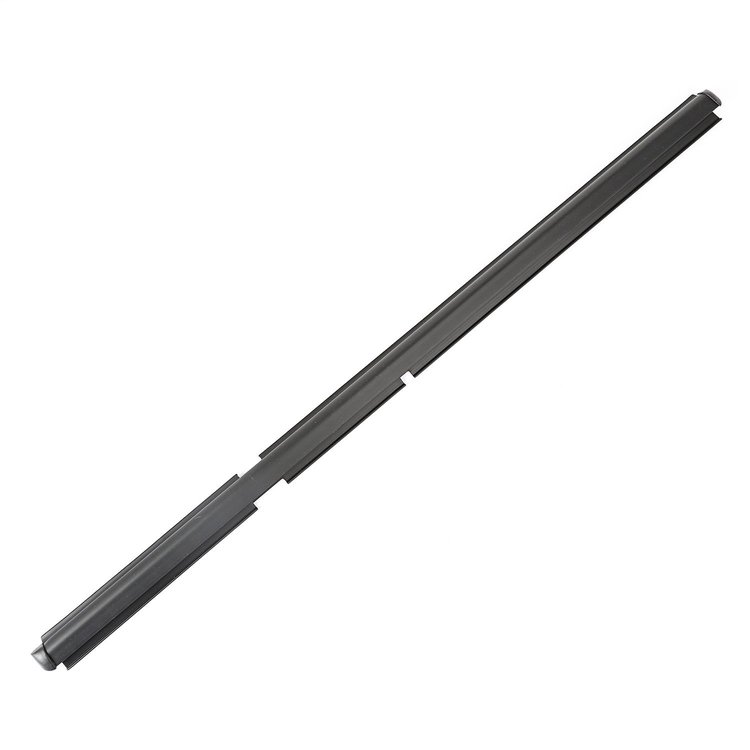Weatherstrip Rear Outer R 99-04 G. Cherokee