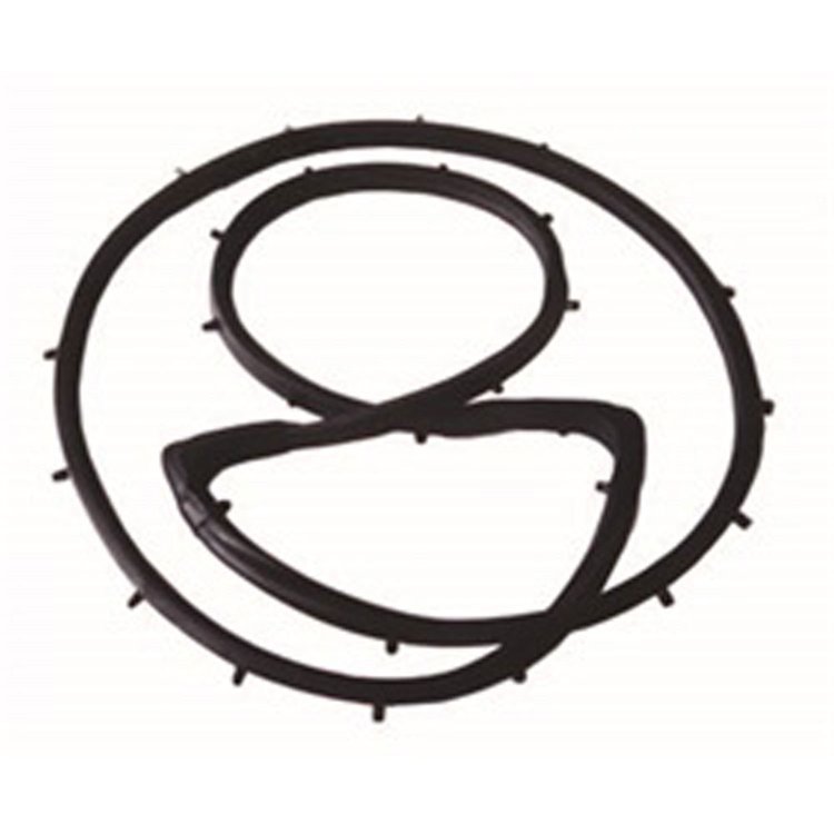 This liftgate outer glass seal from Omix-ADA fits 76-86 Jeep CJ7.