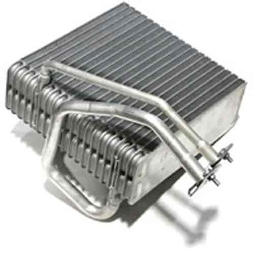 This air conditioner drier from Omix-ADA fits 95-98 Jeep Grand Cherokees without Automatic Temperature Control.