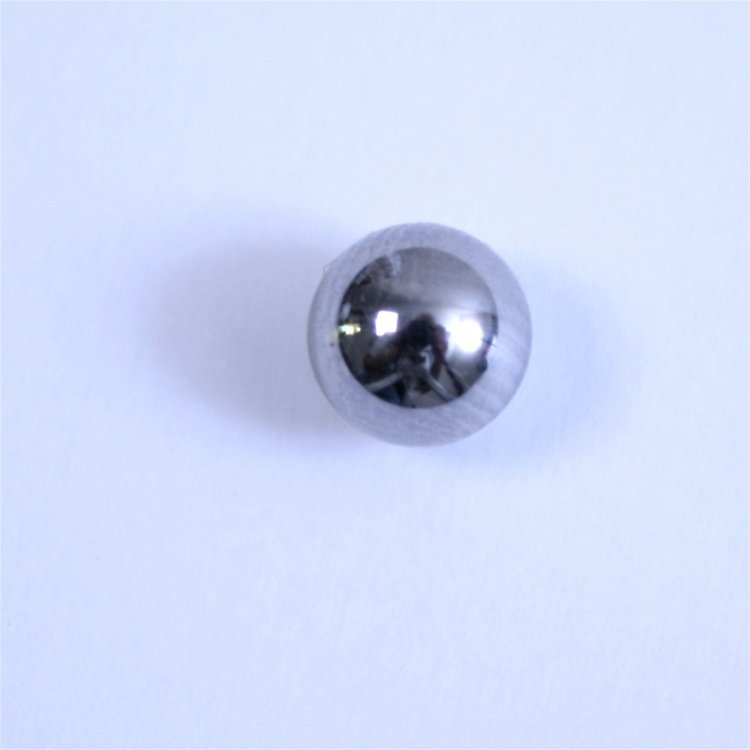 This reverse ball bearing from Omix-ADA fits 84-01 Jeep Cherokee and 87-02 Wrangler with an AX4 AX5 or AX15 manual transmission.