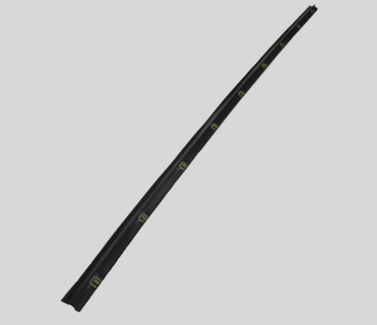 FC-D2033 Tailgate Belt Weatherstrip, Tailgate Outer for 1984-1991 Jeep Grand Wagoneer