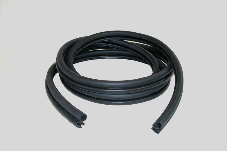 FC-D3002 Door Seal, Front Driver or Passenger Side, Chrysler Town & Country/Dodge Caravan/Dodge Grand Caravan/Plymouth Voyager