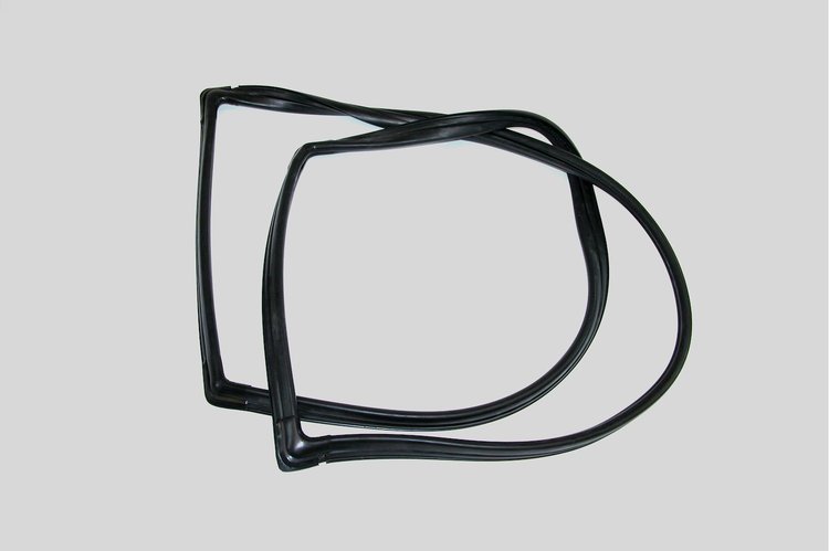 FC-D4011 Liftgate Window Seal Window for 1984-1996 Jeep Cherokee, 1984-1990 Jeep Wagoneer