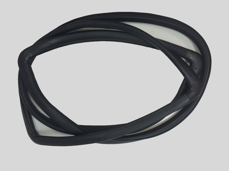 WINDSHIELD SEAL