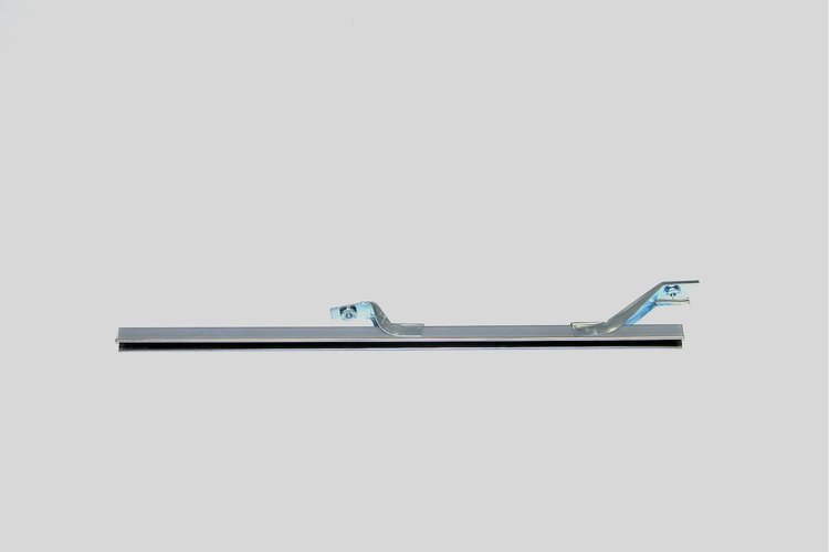 FC-F1023 Metal Upper Glass Run, Lower Lock Side Driver Side for 1966-1977 Ford Bronco