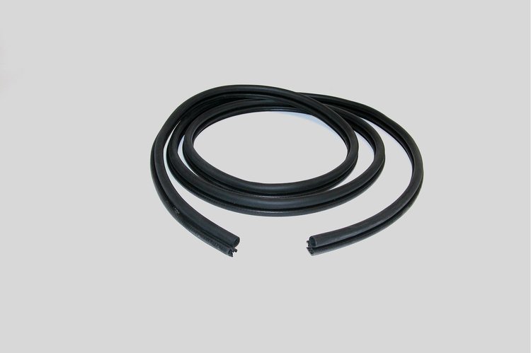 FC-F3005 Door Seal, Driver or Passenger Side for 1979-1993 Ford Mustang, 1979-1986 Mercury Capri
