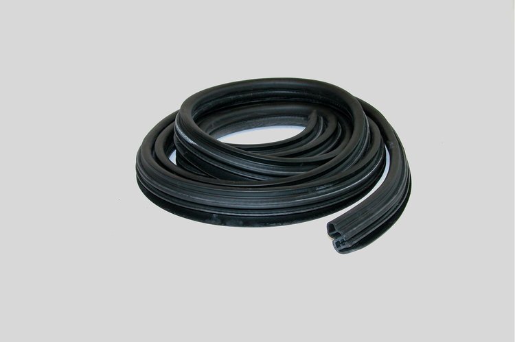 FC-F3044 Door Seal, Front on Body Driver or Passenger Side