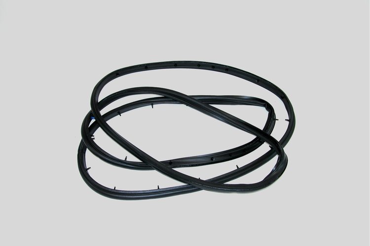 FC-F3052 Door Seal, Front Right for 2001-2004 Ford F-150, 1997-1997 Ford F-250, 1999-2004 Ford F-250 Super Duty