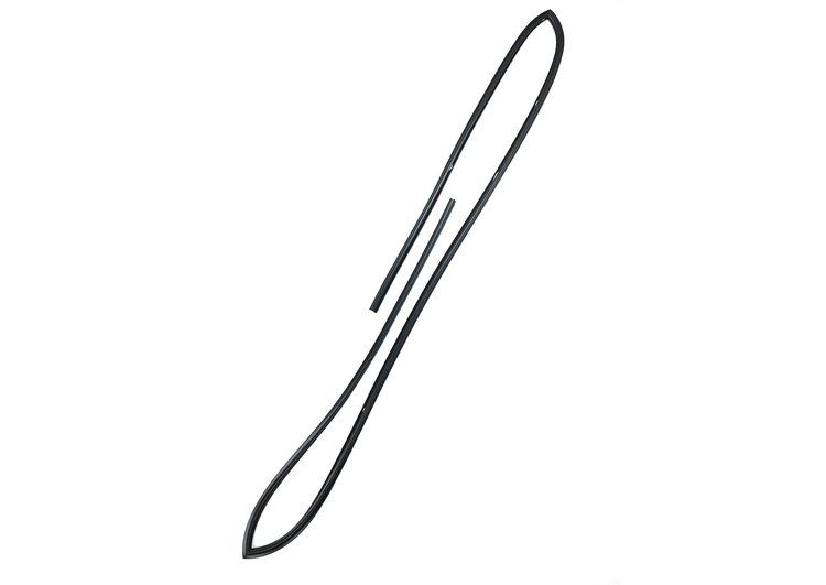 WINDSHIELD MOLDING
