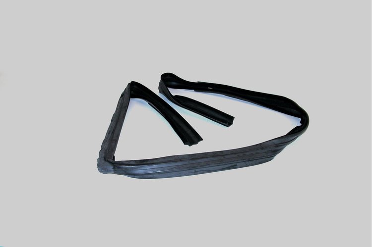 FC-G1001 Complete Glass Run Window Channel, Driver Side