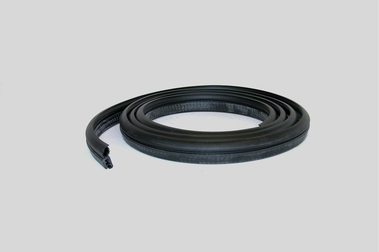 FC-G3097 Liftgate Seal (on opening) for Chevrolet Blazer, GMC Envoy XUV, GMC Envoy XL, GMC Envoy, GMC Jimmy, Oldsmobile Bravada