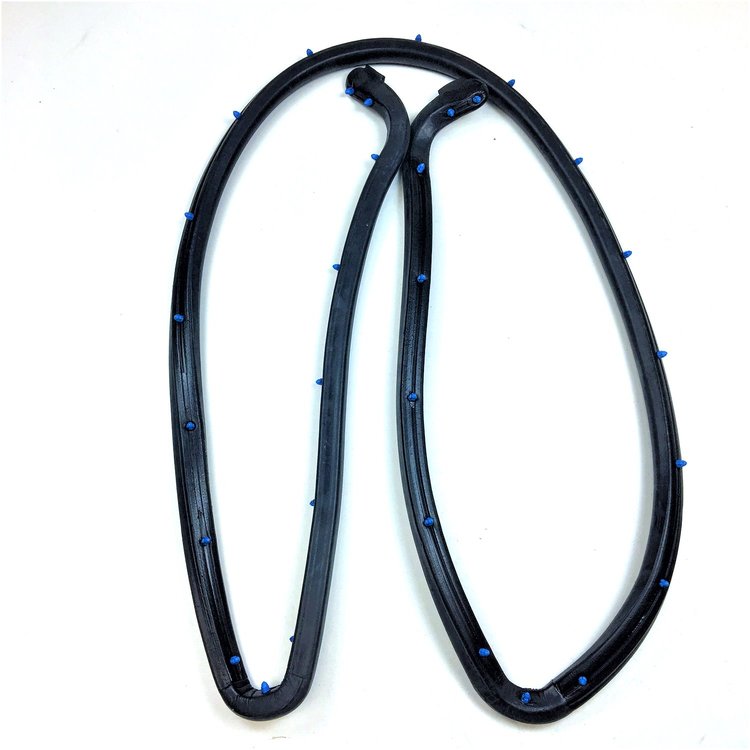 FC-G4197 Deck Lid Weatherstrip for 1986-1996 Chevy Corvette