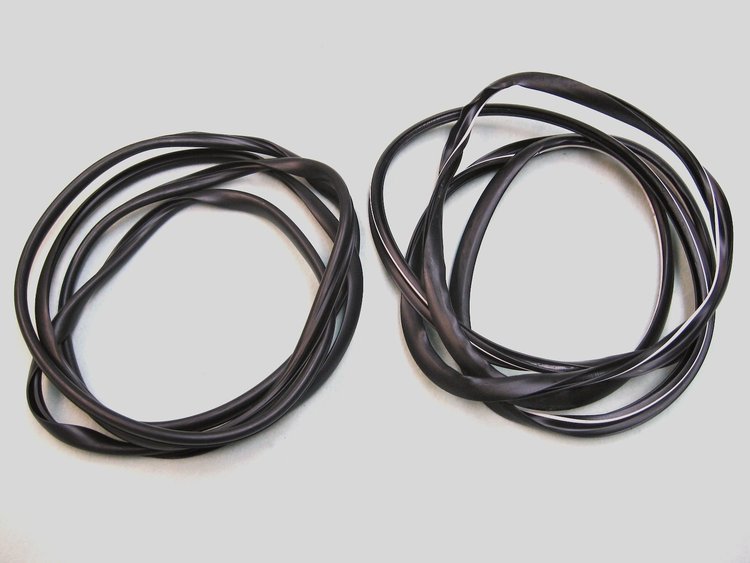 FC-KD4026 InSide Windshield Seal Kit for 1997-2005 Jeep Wrangler