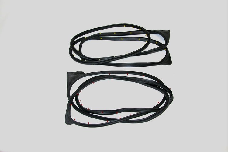 FC-KF3051 Door Seal Kit, Front Left & Right for 1999-2004 Ford F-150, 1999-2004 Ford F-250