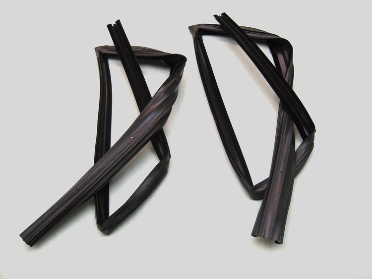 Glass Run Window Channel Kit 1977-1985 Oldsmobile 88, Chevy Impala, Buick LeSabre & Cadillac DeVille