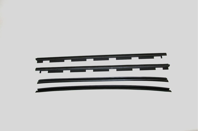 Window Belt Weatherstrip Kit 1988-2002 Chevy/GMC Full Size Truck & 1992-1999 Full Size SUV