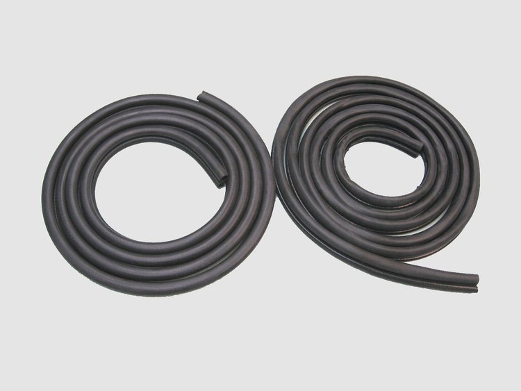 FC-KG3095 Door Seal Kit, Front on Body Driver & Passenger Side