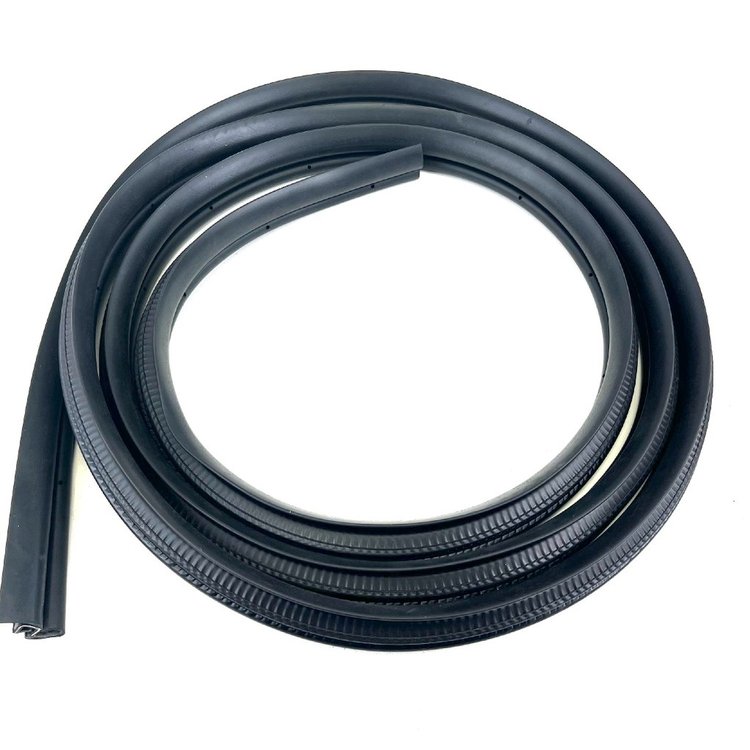 DOOR SEAL ON BODY