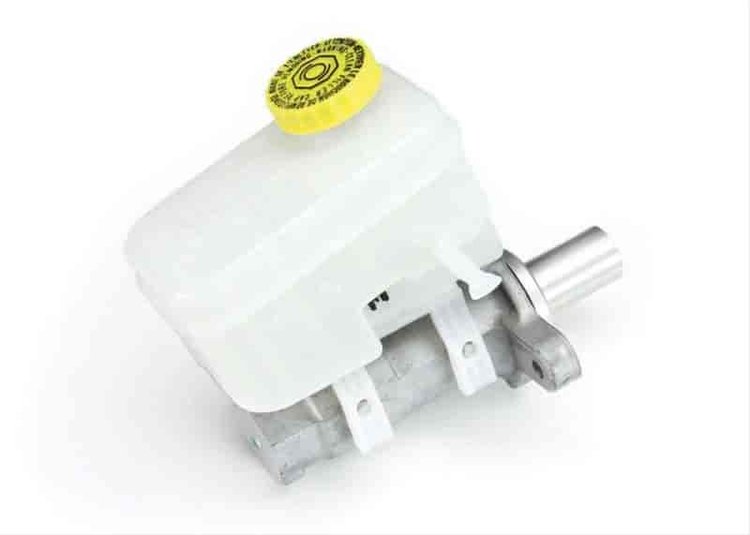 Brake Master Cylinder w/Oversized Bore For More Flow