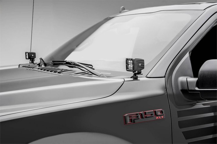 HOOD HINGE